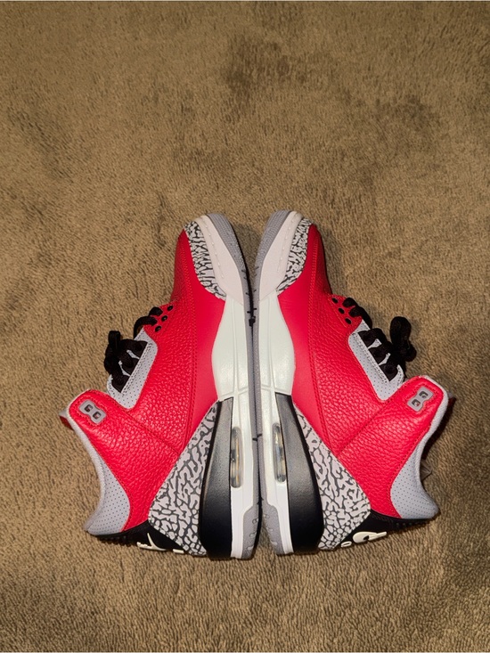 CHI Red Cement 3s. Sz8M. 9/10 Condition. WORN 1X!! Comes W/ OG Red & Black Socks